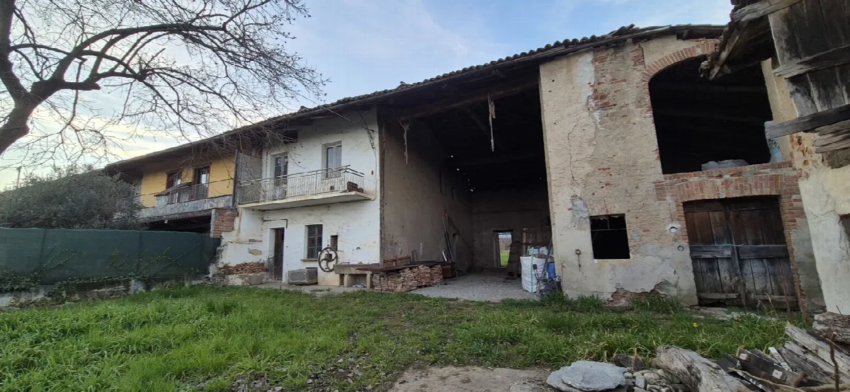 Rustico/Casale in vendita a Pinerolo - foto 2