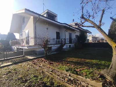 Villa in vendita a Airasca - foto 2