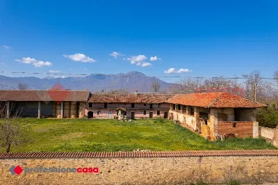 Rustico/Casale in vendita a Frossasco - foto 2