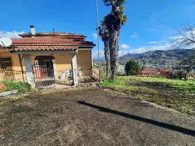 Casa Indipendente in vendita a Torrice - foto 1