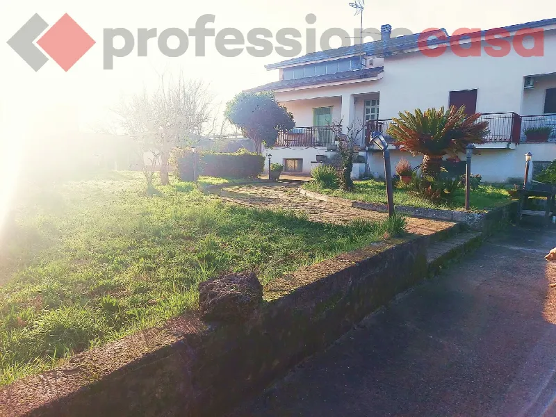 Casa Indipendente in vendita a Aquino - foto 2