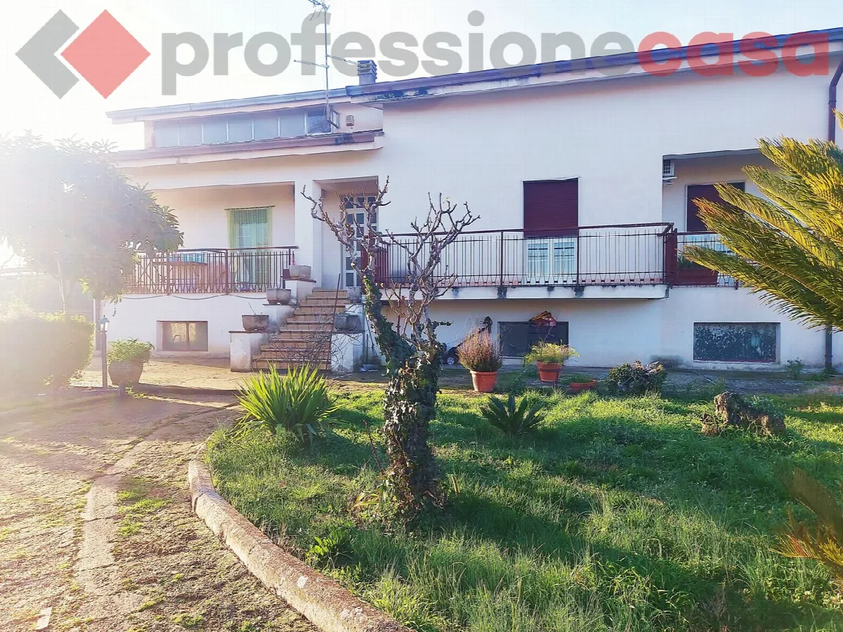Casa Indipendente in vendita ad Aquino - foto 3