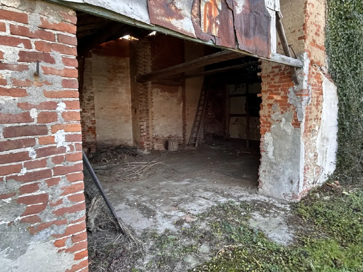 Rustico/Casale in vendita a Dorno - foto 4