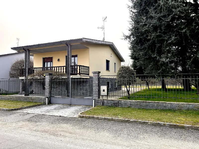Villa in vendita a Garlasco - foto 1