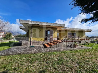Villa in vendita a Scalea - foto 1