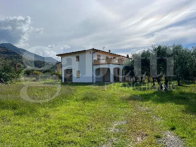 Palazzo/Stabile a Grisolia