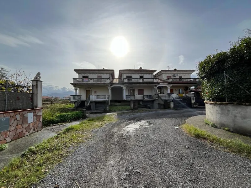 Casa Indipendente in vendita a Scalea - foto 1