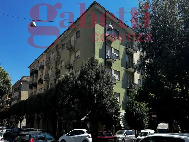 Appartamento in vendita a Cosenza, Centro, mancini - foto 1