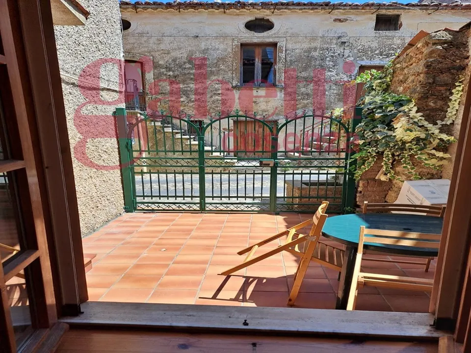 Casa Indipendente in vendita a Cosenza, Donnici, Sant'ippolito, Borgo Partenope - foto 2