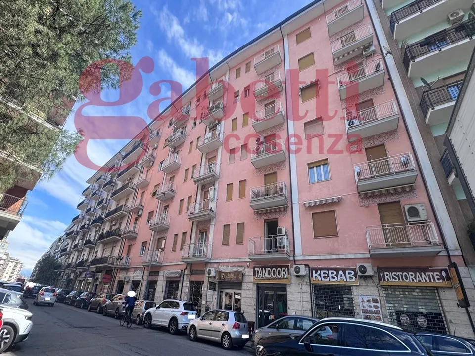 Appartamento in vendita a Cosenza, Centro, Mancini - foto 2
