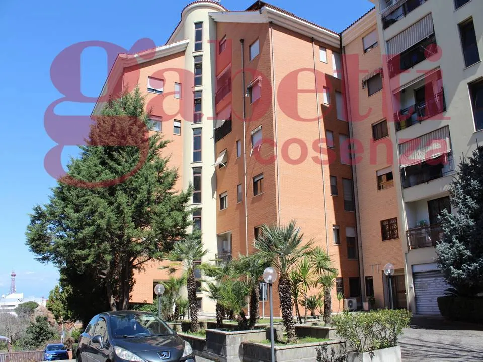 Appartamento in vendita a Cosenza, Panebianco, Stadio, Città 2000, Acquedotto - foto 2
