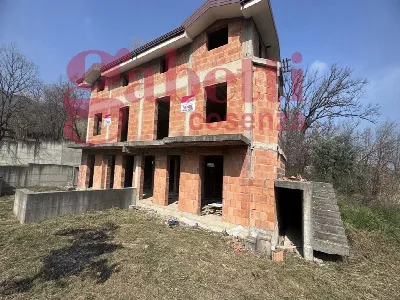 Casa Indipendente a Marano Marchesato
