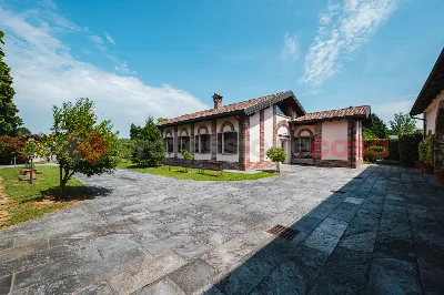 Villa a Rozzano