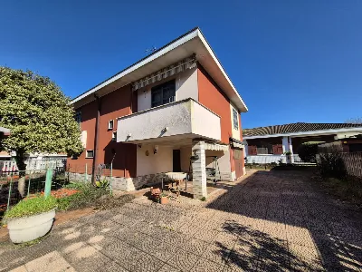 Villa a Valera Fratta