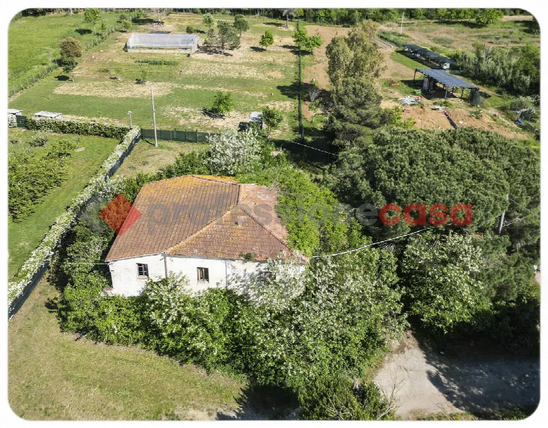 Casa Indipendente in vendita a Livorno, Porta A Terra, Padula, Cisternino, Limoncino, Valle Benedetta - foto 1