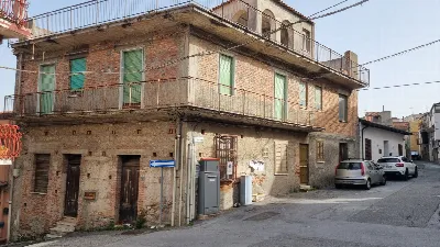 Palazzo/Stabile in vendita a Gualtieri Sic... - foto 3