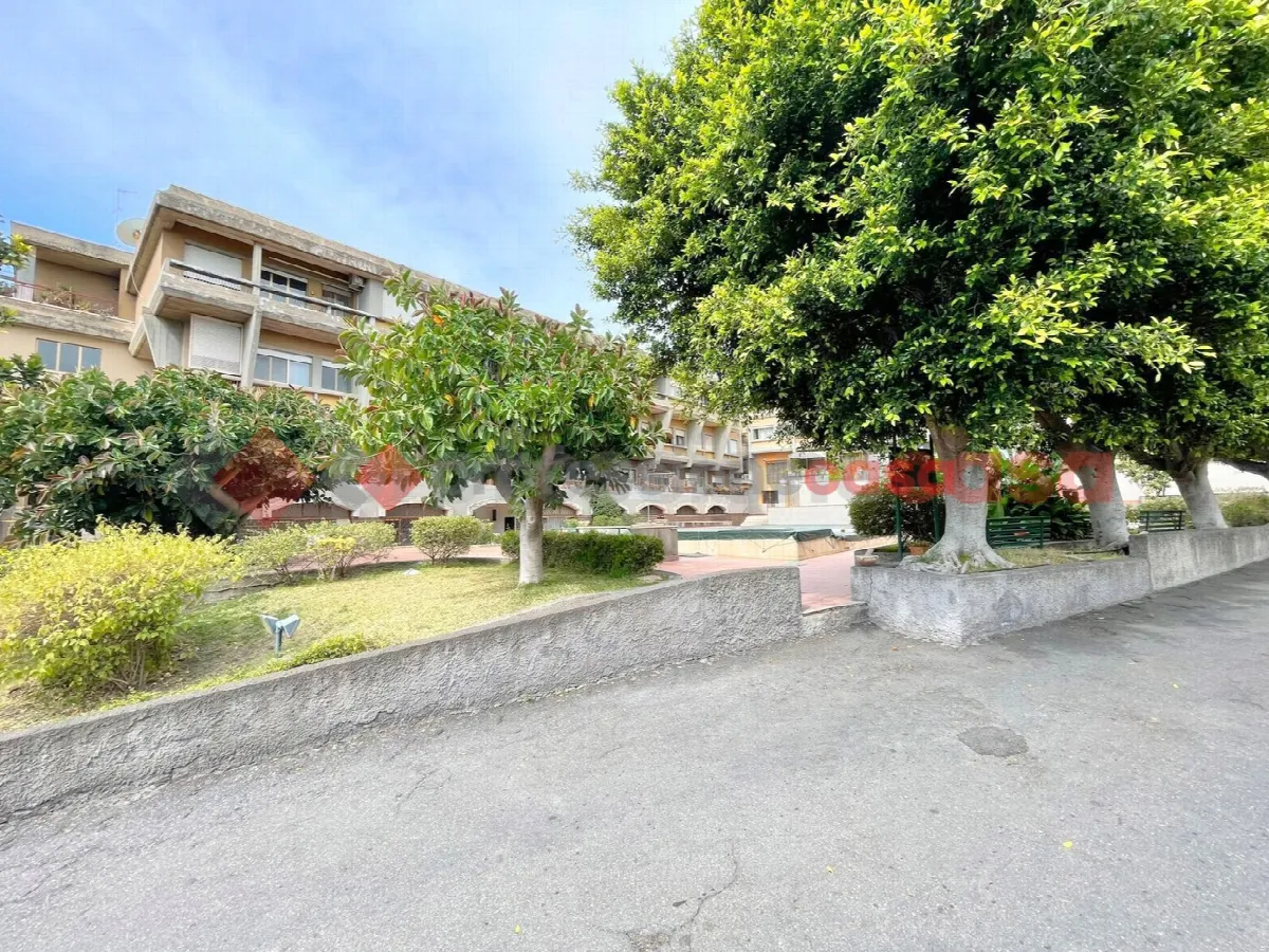 Appartamento in vendita ad Aci Castello - foto 2