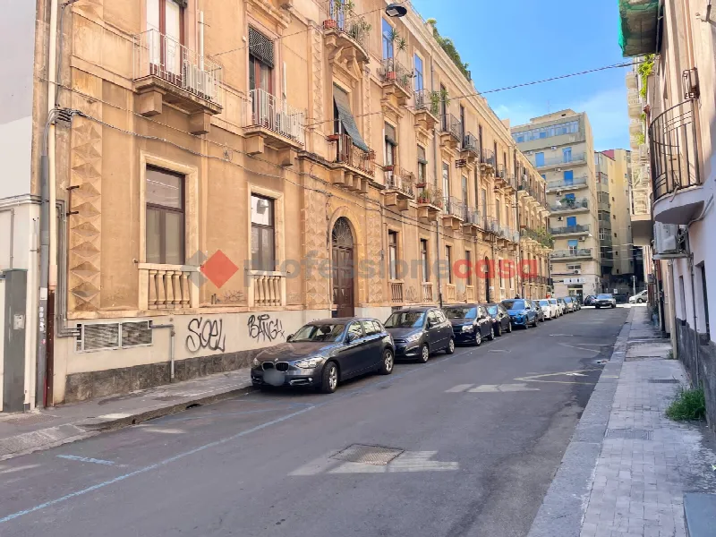 Appartamento in vendita a Catania, Bellini, Tribunale, Corso Italia - foto 1