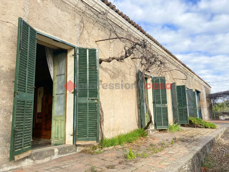 Rustico/Casale in vendita a Ragalna - foto 2