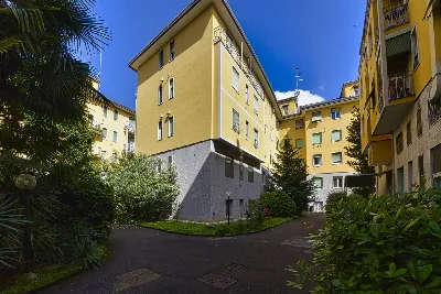 Appartamento in vendita a Milano, Viale ce... - foto 1