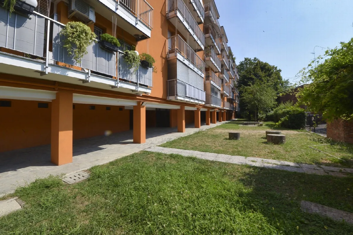 Appartamento in vendita a Milano, San Siro, Trenno - foto 2