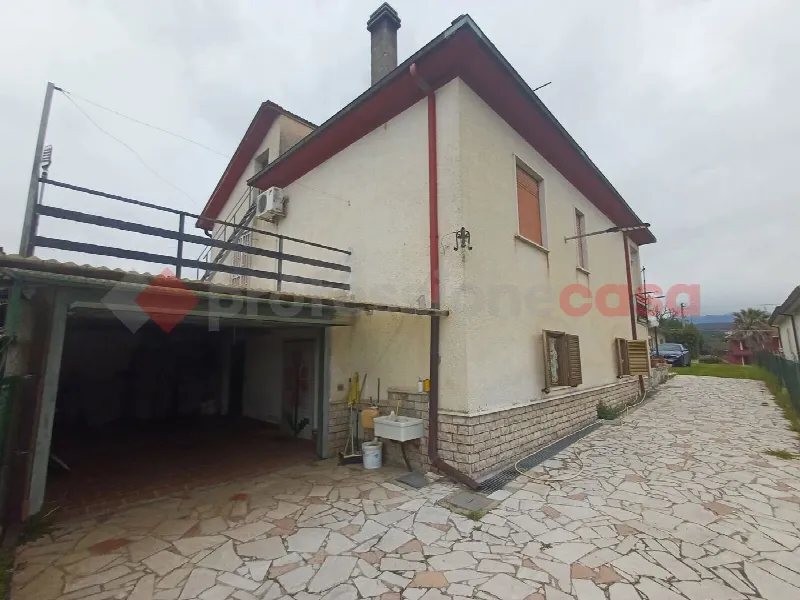 Casa Indipendente in vendita a Arce - foto 3