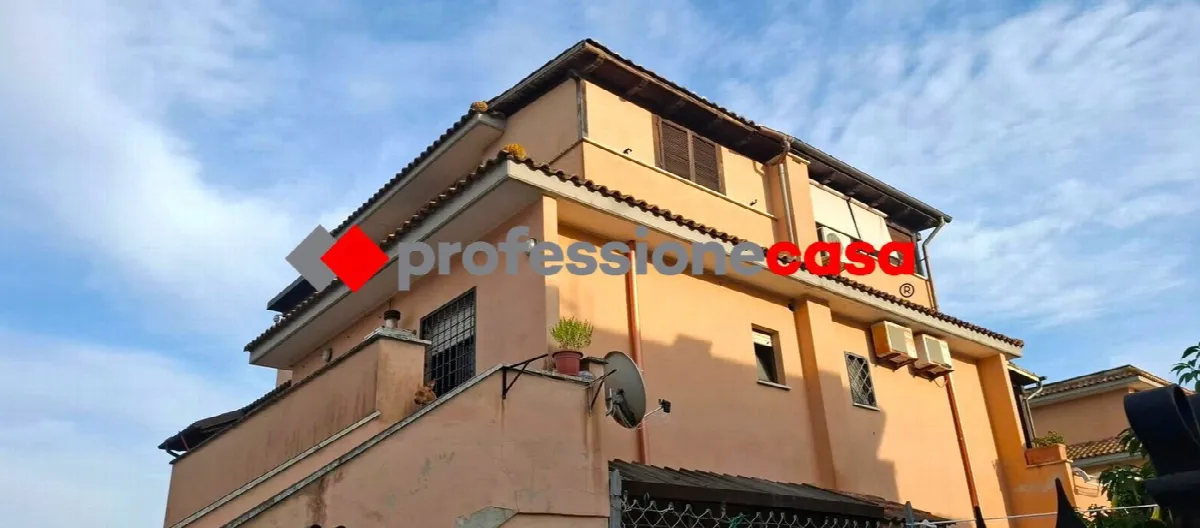 Casa Indipendente in vendita a Pomezia - foto 2