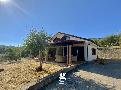 Villa a Casal Velino