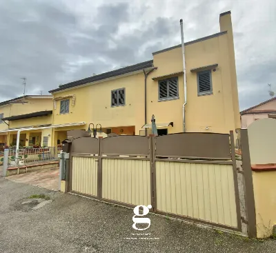 Villetta a schiera in vendita a Casal Veli... - foto 2