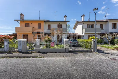 Villetta a schiera in vendita a Portogruar... - foto 1