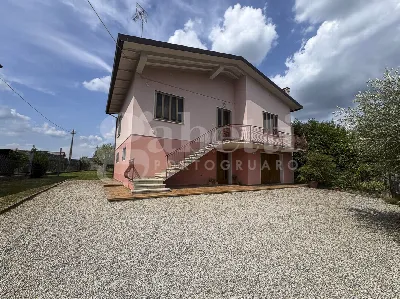 Casa Indipendente a Teglio Veneto
