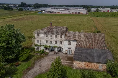 Rustico/Casale in vendita a Pramaggiore - foto 2