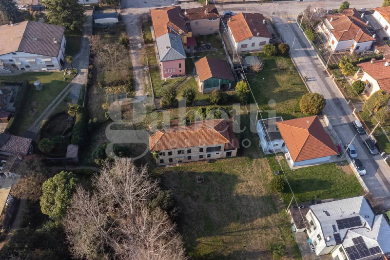 Rustico/Casale in vendita a Pordenone, Torre - foto 1