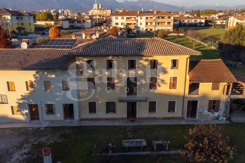 Rustico/Casale in vendita a Fontanafredda - foto 2
