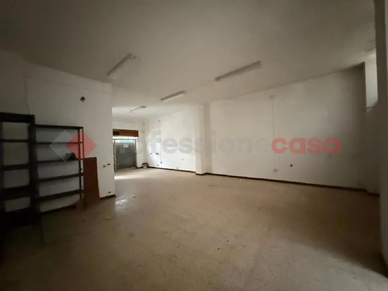 Palazzo/Stabile in vendita a Sava - foto 2
