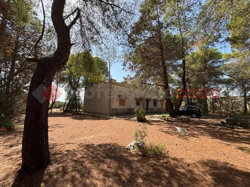 Villa in vendita a Sava - foto 1