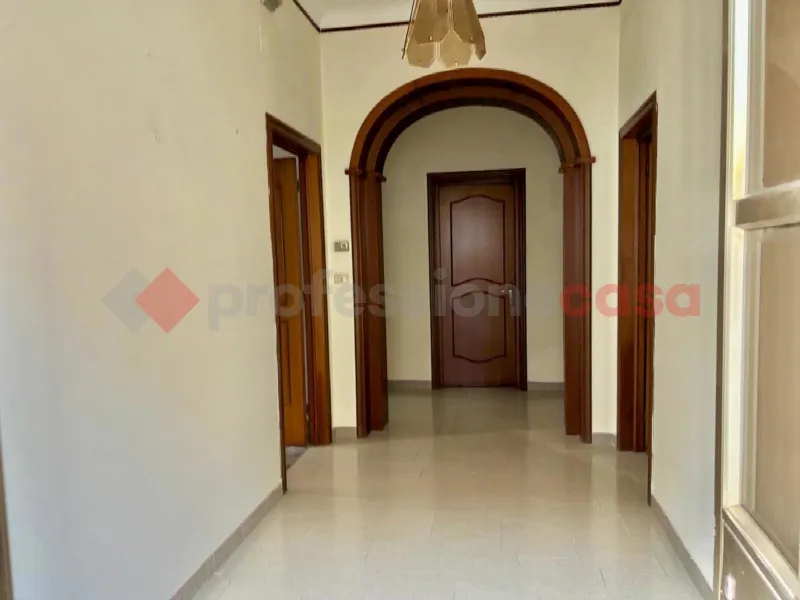 Palazzo/Stabile in vendita a Torricella - foto 3
