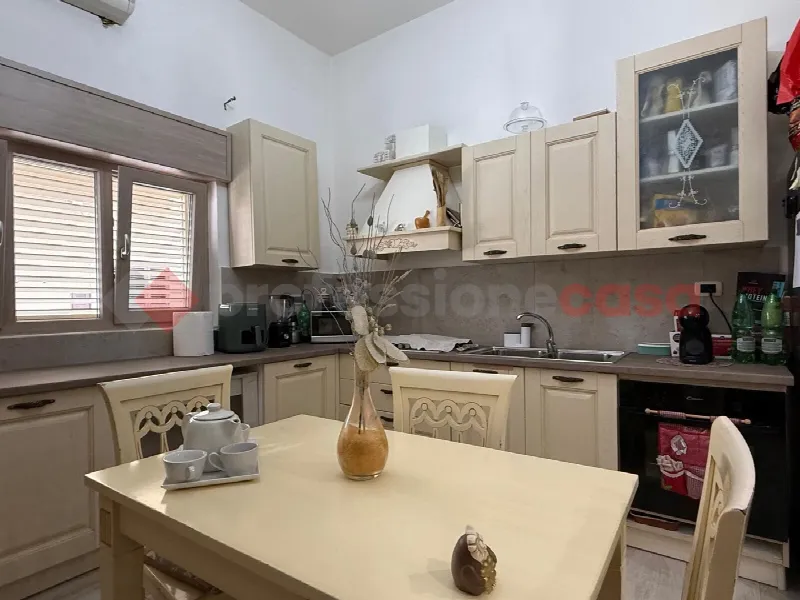 Palazzo/Stabile in vendita a Sava - foto 2