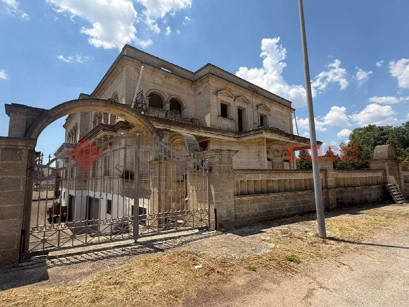 Palazzo/Stabile in vendita a Torricella - foto 2