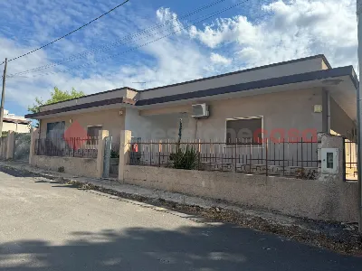 Villa a Lizzano