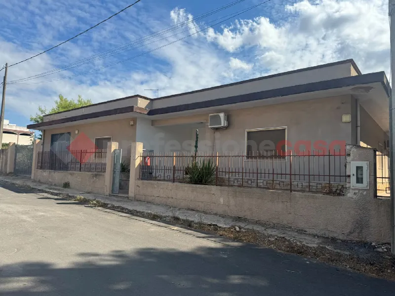 Villa in vendita a Lizzano - foto 1