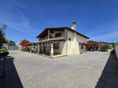 Villa a Fiumicino
