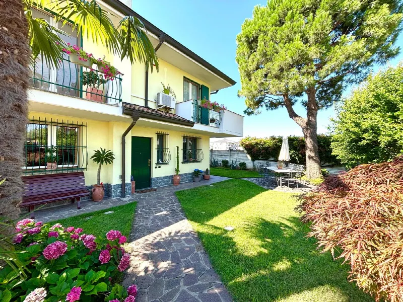 Villetta a schiera in vendita a Sedriano - foto 1
