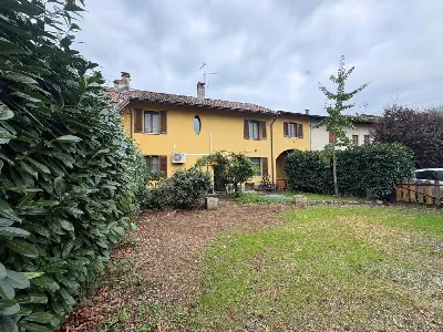 Casa Indipendente a Robecco sul Naviglio