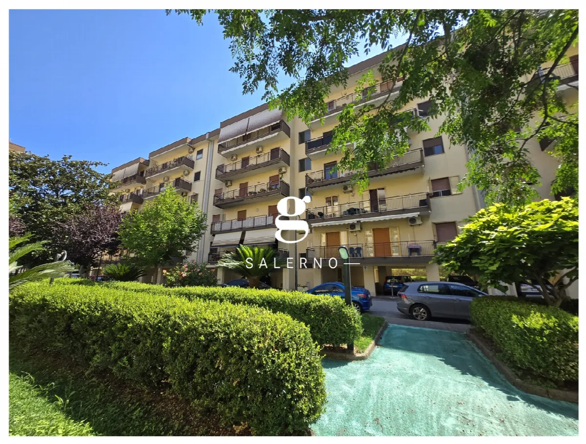 Appartamento in vendita a Salerno, Pastena, Pastena Alta, Mercatello, Mariconda - foto 2