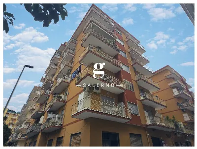 Appartamento in vendita a Salerno, Pastena... - foto 1