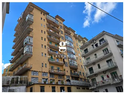 Appartamento in vendita a Salerno, Carmine... - foto 1