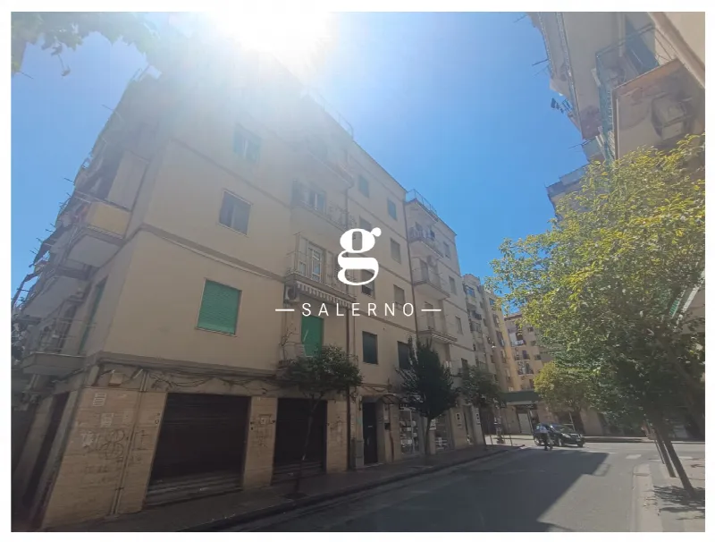 Appartamento in vendita a Salerno, Pastena, Pastena Alta, Mercatello, Mariconda - foto 1