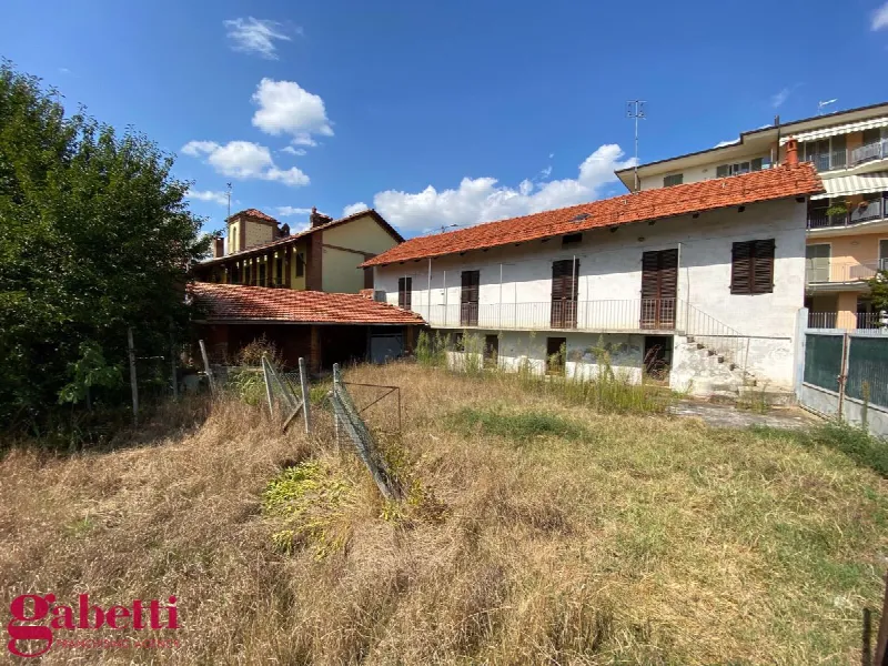Casa Indipendente in vendita a Bra - foto 1