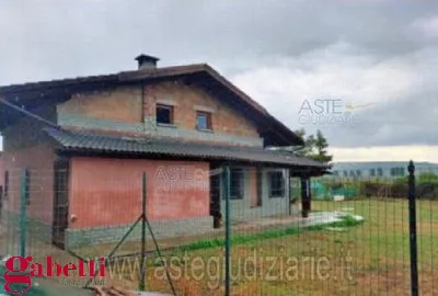 Casa Indipendente in vendita a Cherasco - foto 1